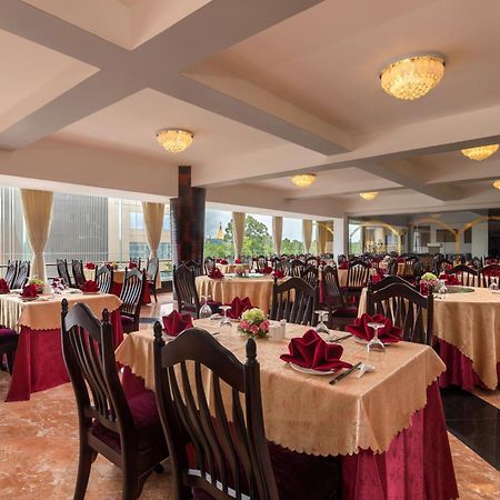 Taw Win Garden Hotel Yangon Exteriör bild