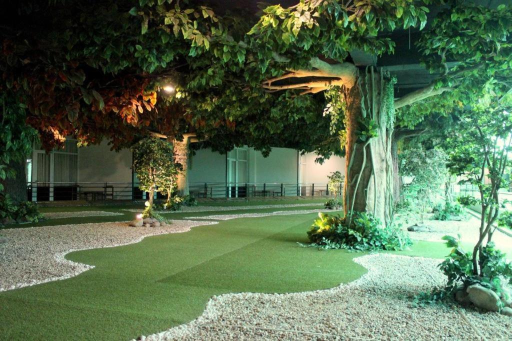 Taw Win Garden Hotel Yangon Exteriör bild