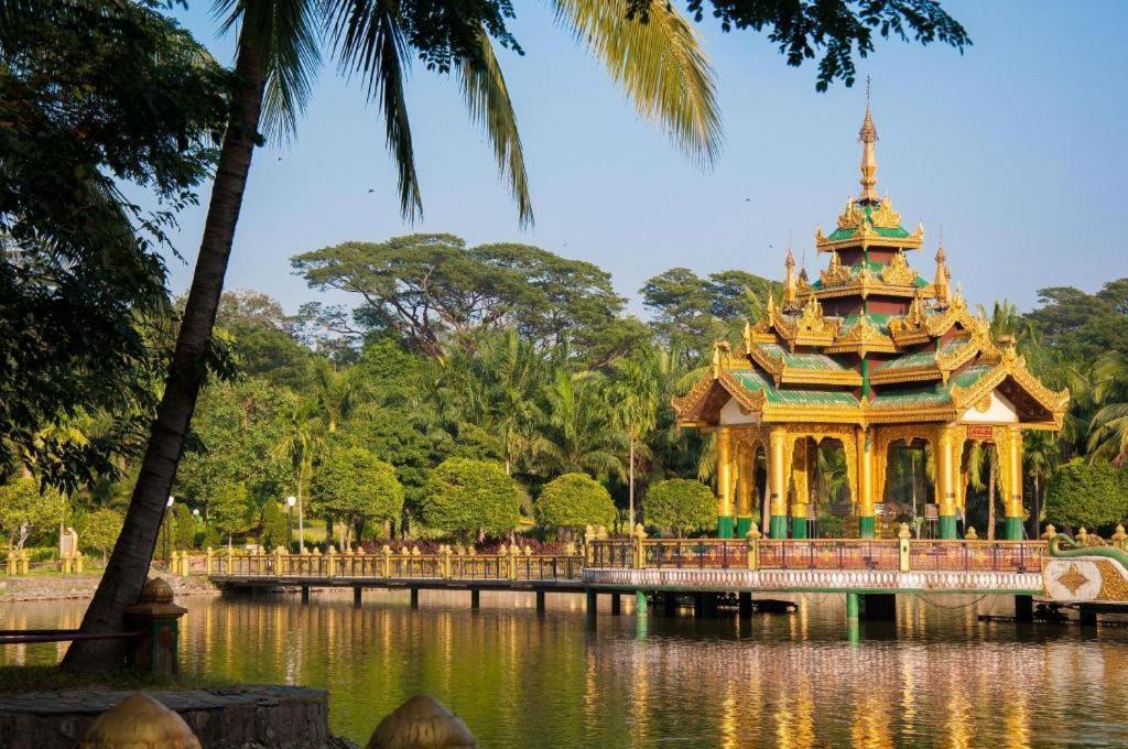 Taw Win Garden Hotel Yangon Exteriör bild