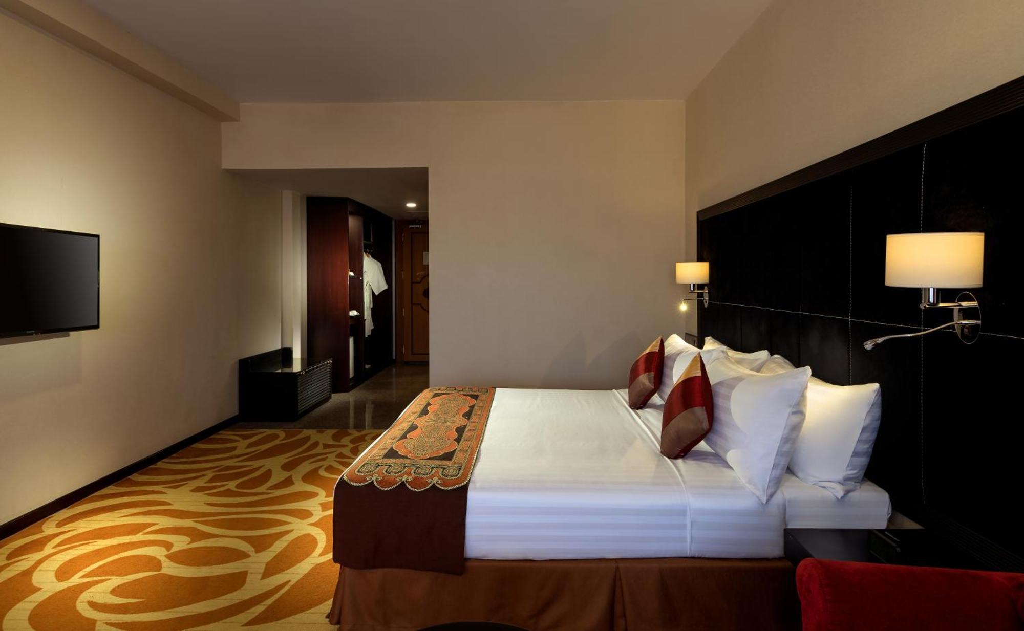 Taw Win Garden Hotel Yangon Exteriör bild