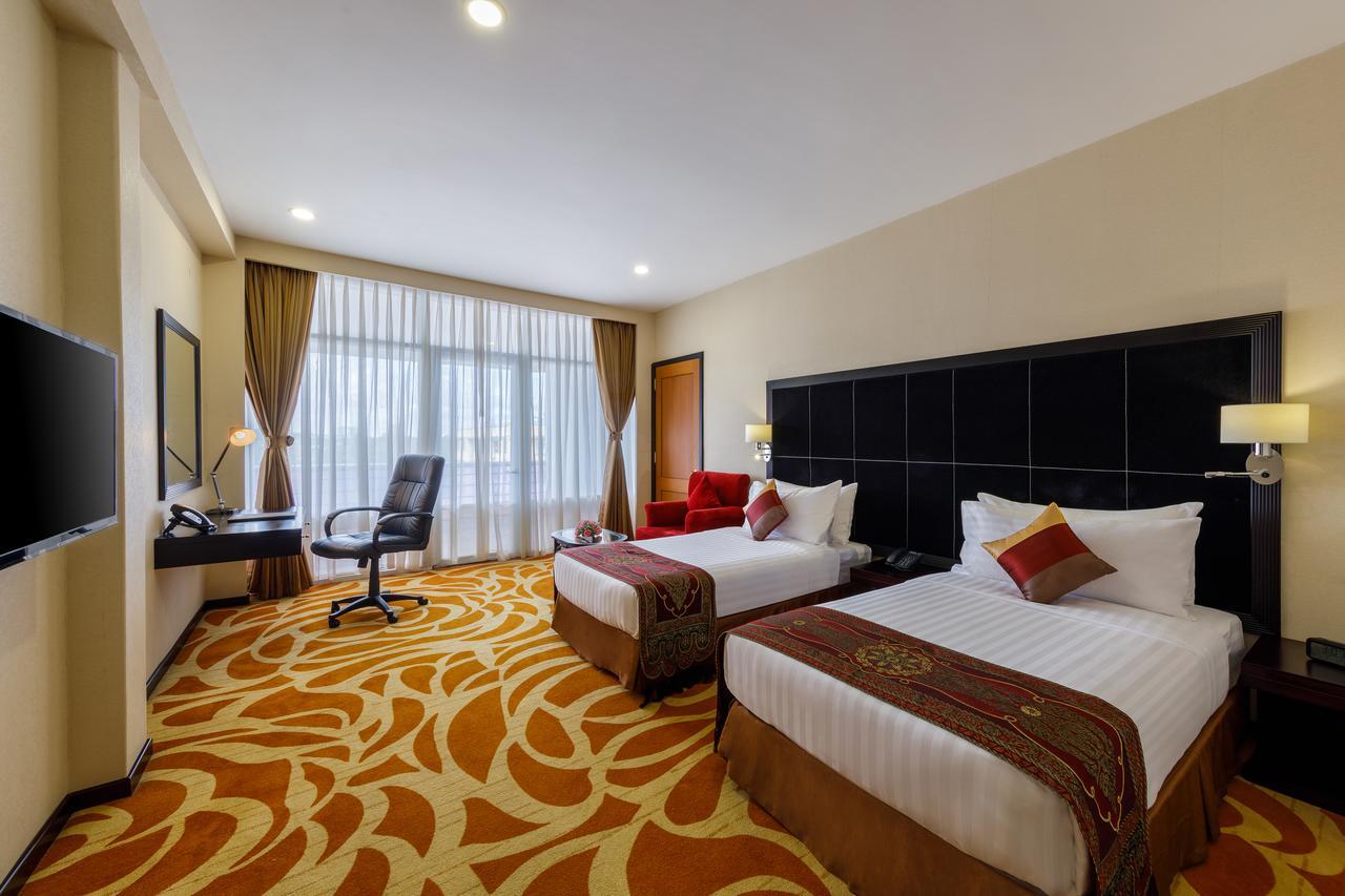 Taw Win Garden Hotel Yangon Exteriör bild