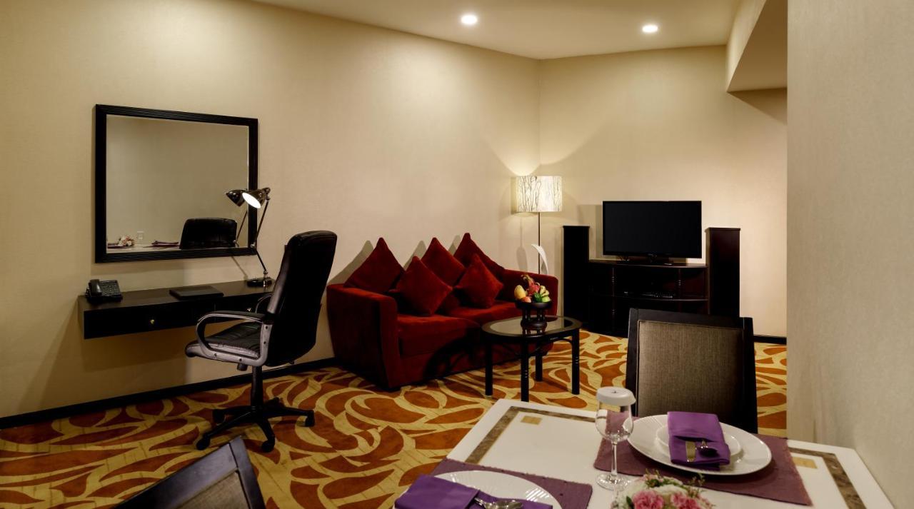 Taw Win Garden Hotel Yangon Exteriör bild